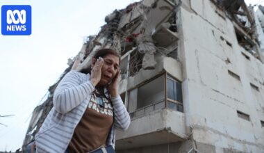 Venezuela earthquake death toll passes 1,400 as survival window narrows
