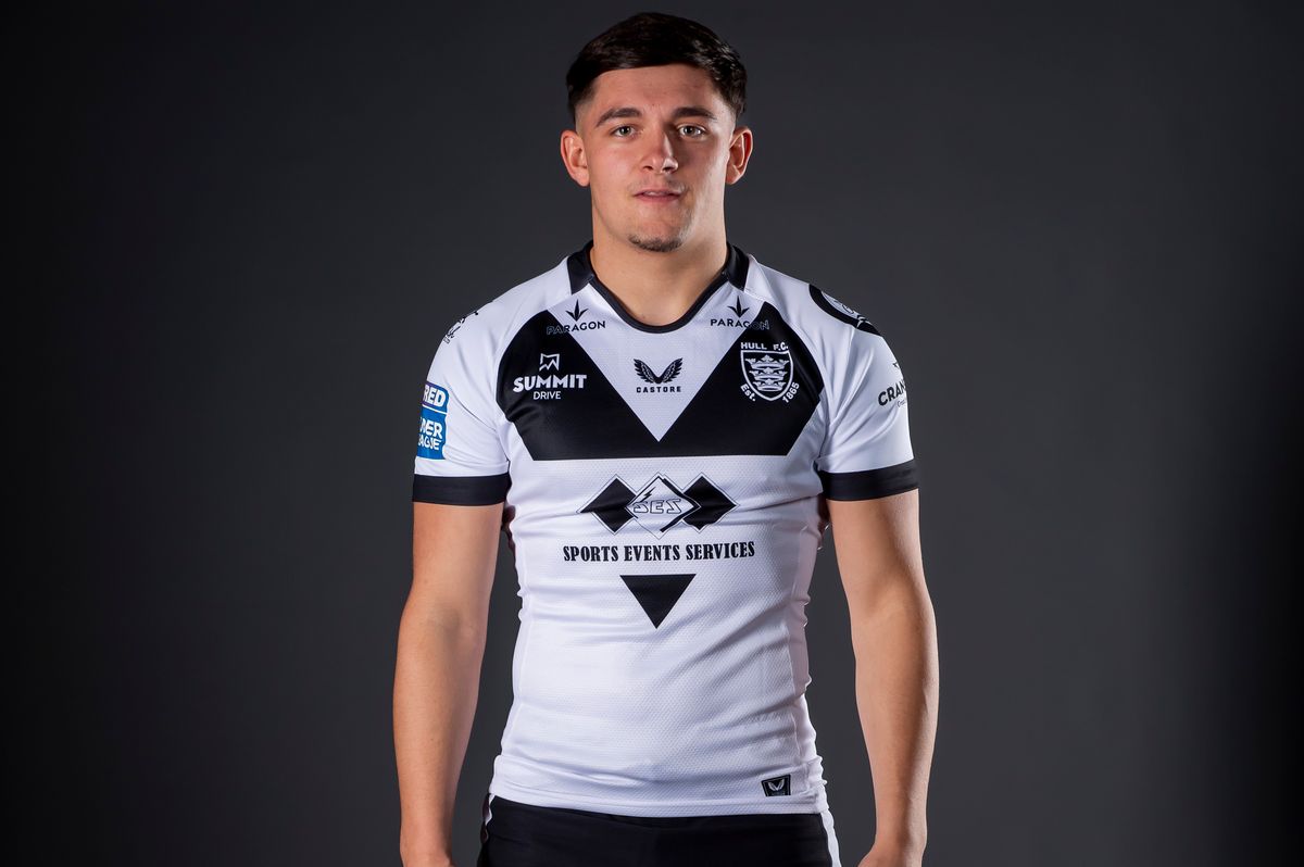 Hull KR have signed Hull FC centre Ryan Westerman.