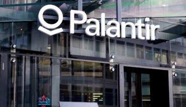 Everyone hates frontier AI labs, says Palantir boss