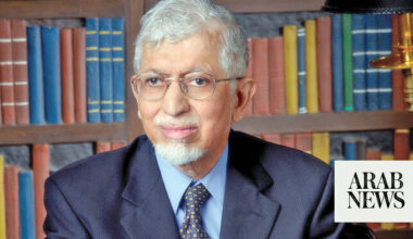 Pakistani economist who helped build Saudi banking system dies at 93