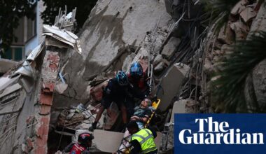 Venezuela earthquake: powerful back-to-back quakes collapse buildings in capital Caracas | Venezuela