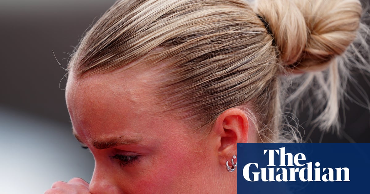 Keely Hodgkinson exits in tears from UK Championships but injury fears played down | Athletics
