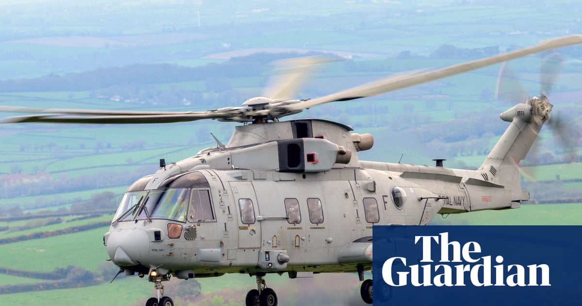 Royal Navy helicopter crashes into field in Devon | Royal Navy