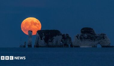 Strawberry Moon rising - taken from Swanage, Dorset