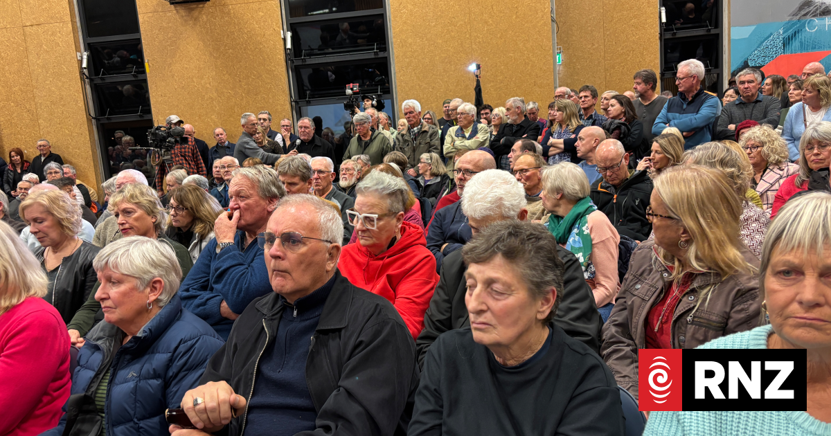 Pegasus township hopes to buy back golf course from developer Wolfbrook