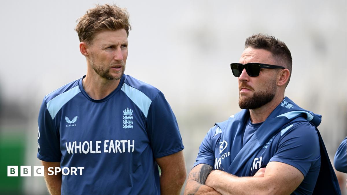 Joe Root and Brendon McCullum during an England training session