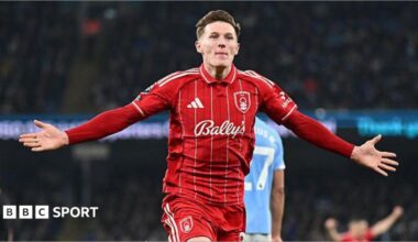Elliot Anderson celebrates scoring for Nottingham Forest at Manchester City in March 2026