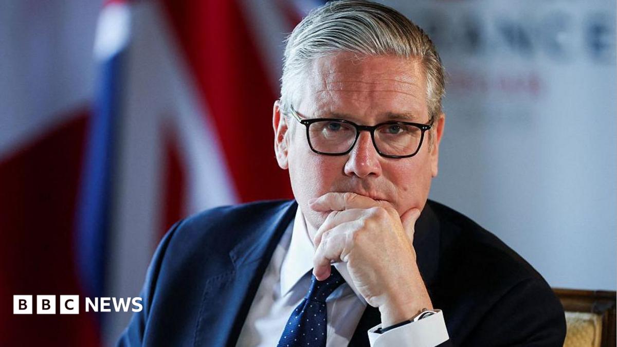Cabinet minister says he had 'frank conversation' with Starmer, as PM considers future