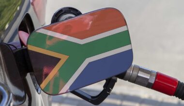 Oil tops $100 as South Africa cuts fuel relief and raises petrol prices