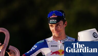 ‘Pinnacle of cycling’: Jai Hindley creates Australian history with Giro d’Italia podium hat-trick | Giro d'Italia