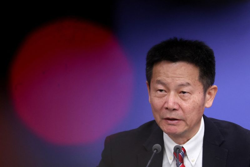 China urges fund managers to support innovation, warns against concept hype