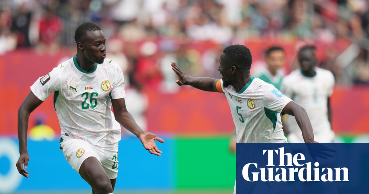 Senegal salvage hopes of World Cup last-32 place with rout of 10-man Iraq | World Cup 2026