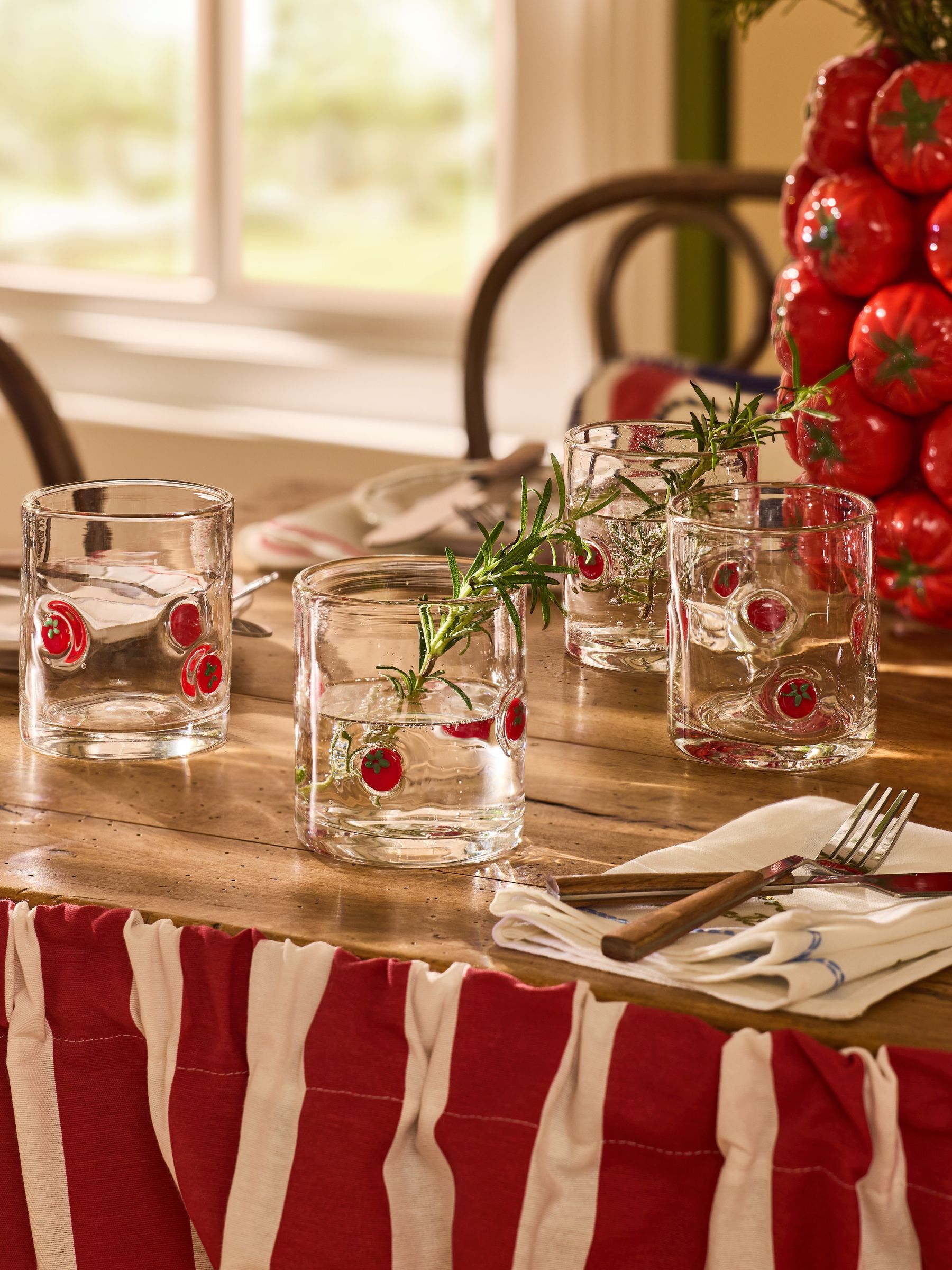 Lia Gold X Next Set of 4 Clear Tomato Tumbler Glasses - Size One