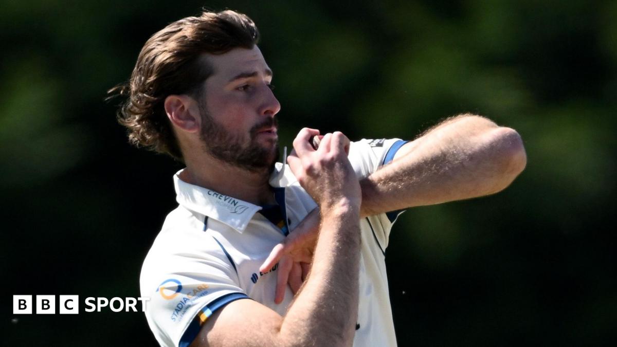 Ben Aitchison bowling