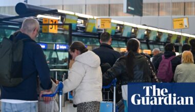 Delays from new EU border system may not ‘stabilise’ for two years, official says | Travel & leisure