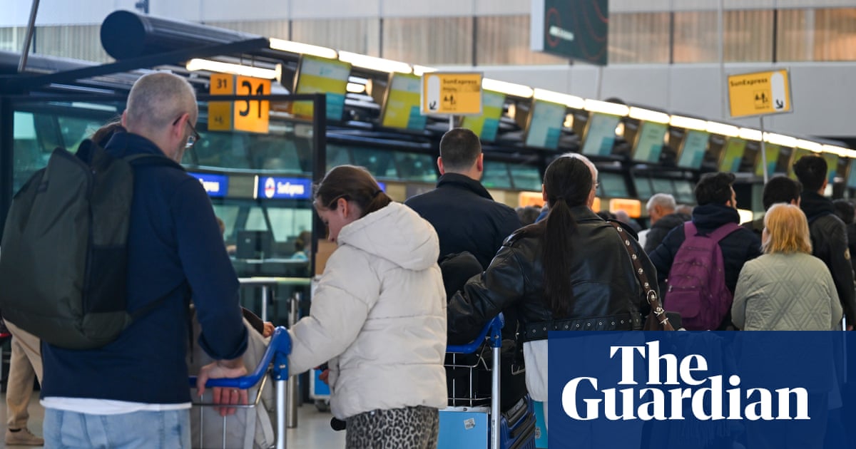 Delays from new EU border system may not ‘stabilise’ for two years, official says | Travel & leisure