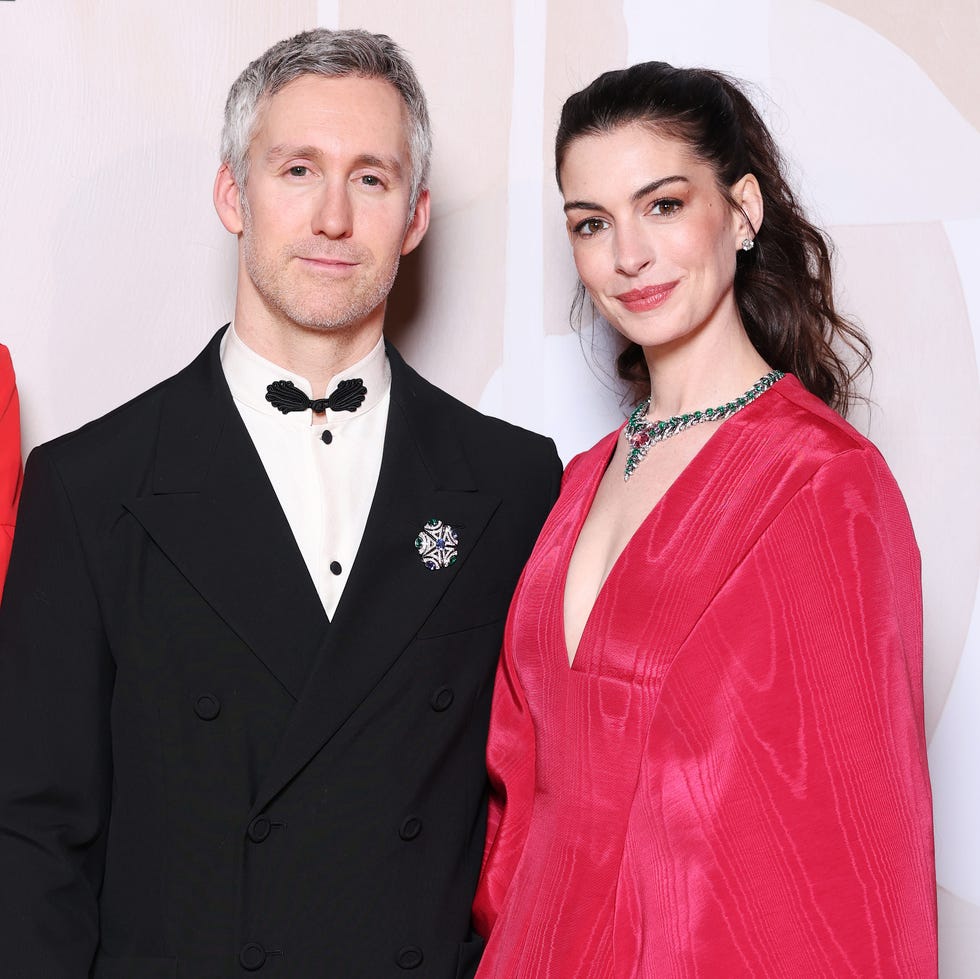 Adam Shulman and Anne Hathaway adam shulman and anne hathaway