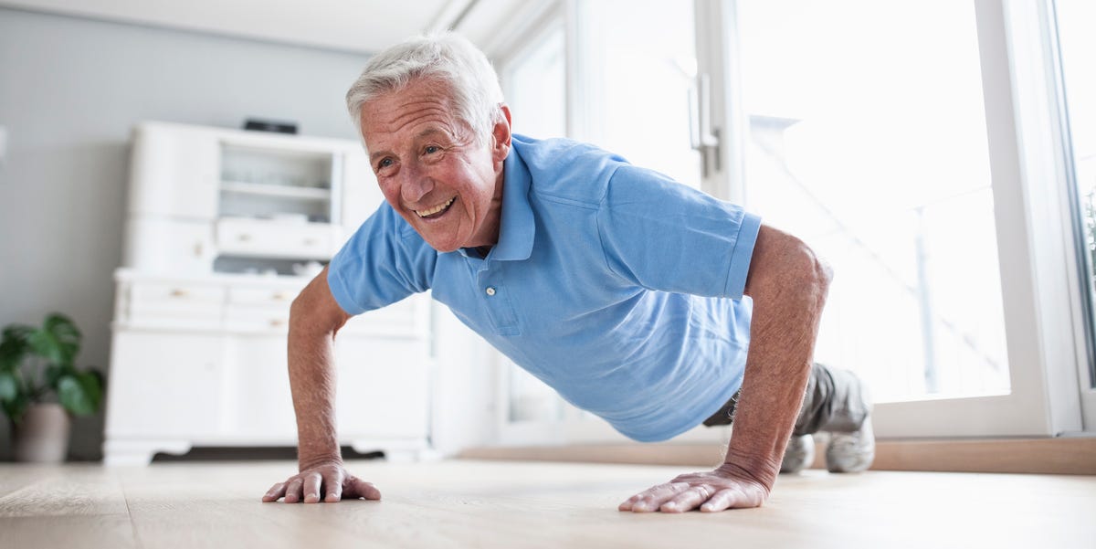 This 98-Year-Old Does 40 Push-Ups Every Single Day – Here’s the One Rule He Swears By