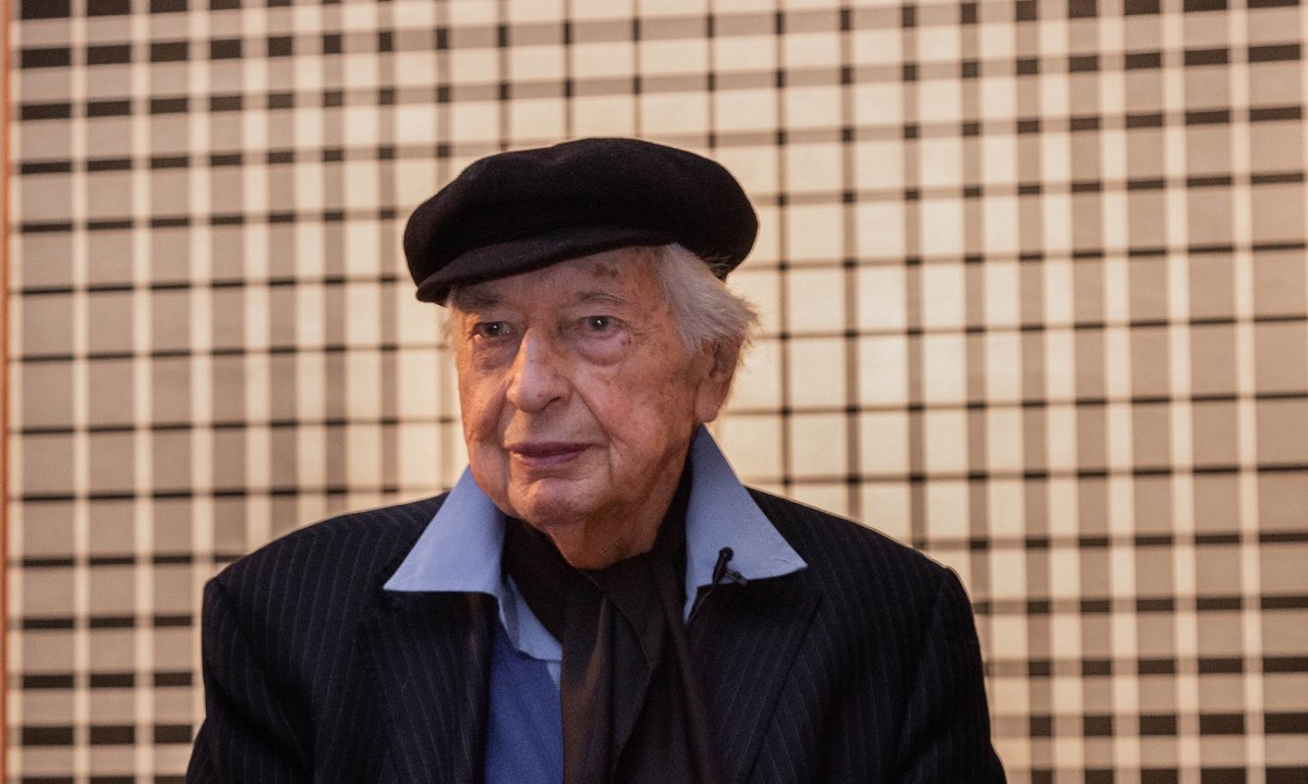 Remembering Julio Le Parc, a pioneer of kinetic art - The Art Newspaper