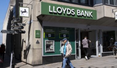 Lloyds, Halifax, Natwest and Bank of Scotland to close 86 banks in June - full list | Personal Finance | Finance