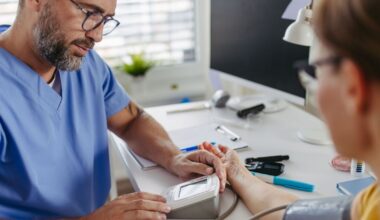 Cholesterol superfood that unclogs arteries is 'better than aspirin' doctor says