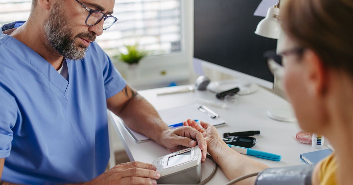 Cholesterol superfood that unclogs arteries is 'better than aspirin' doctor says