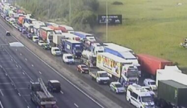 M25 traffic LIVE: Closure on major motorway with huge 90 minute delays | UK | News