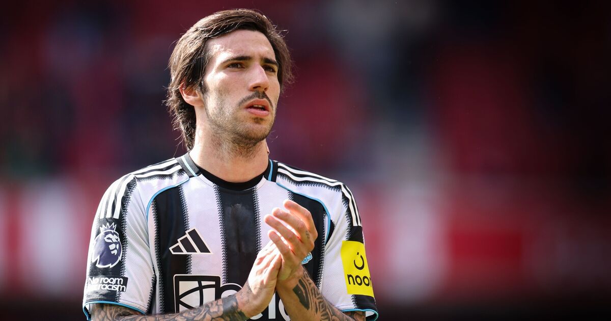 Transfer news LIVE: Tonali to Tottenham, Chelsea raid Newcastle, Man Utd done deal - Daily Express