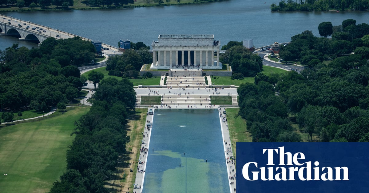Trump acknowledges ‘real problems’ at reflecting pool after $14m makeover, blaming ‘vandalism’ | Washington DC