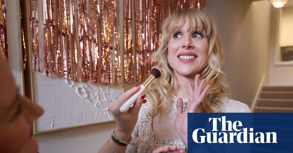 TV tonight: the series finale of excellent comedy Amandaland | Television