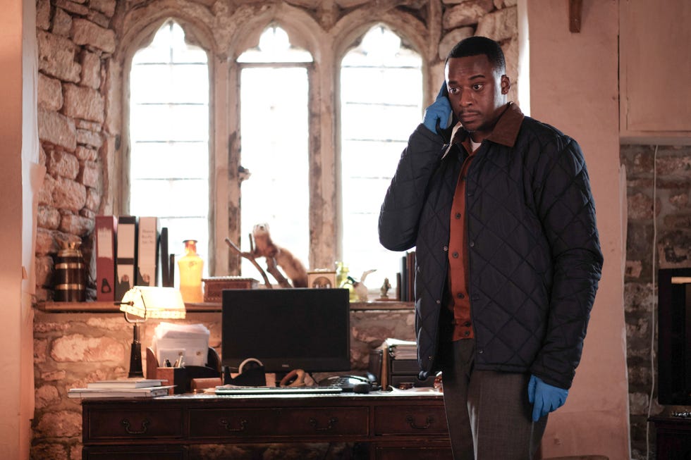 elliot edusah, the crow girl season 2