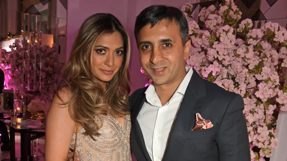 Dragons’ Den star to sell family’s multivitamin firm for £900m - The Times