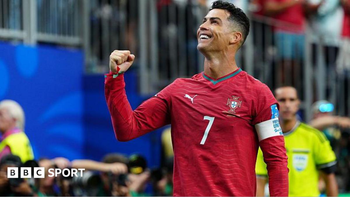 Cristiano Ronaldo celebrates