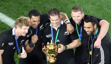 The 5 Greatest Back Row Trios in Rugby History (Ranked) - Page 2 of 3
