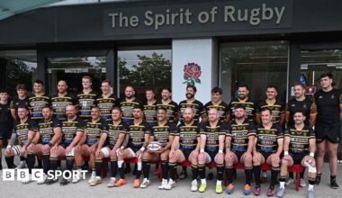 Cornwall men pose outside Twickenham