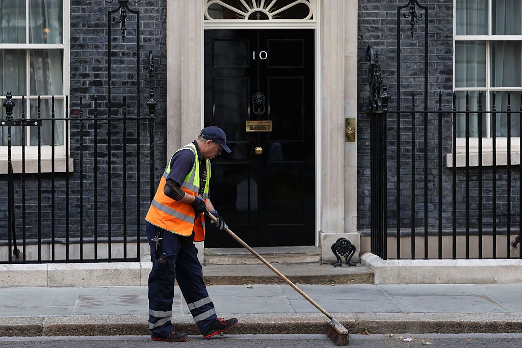 Starmer Resigns as British Prime Minister
