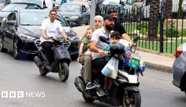 Lebanese flee Beirut's southern suburbs after Israeli Prime Minister Benjamin Netanyahu said he had ordered strikes there (1 June 2026)