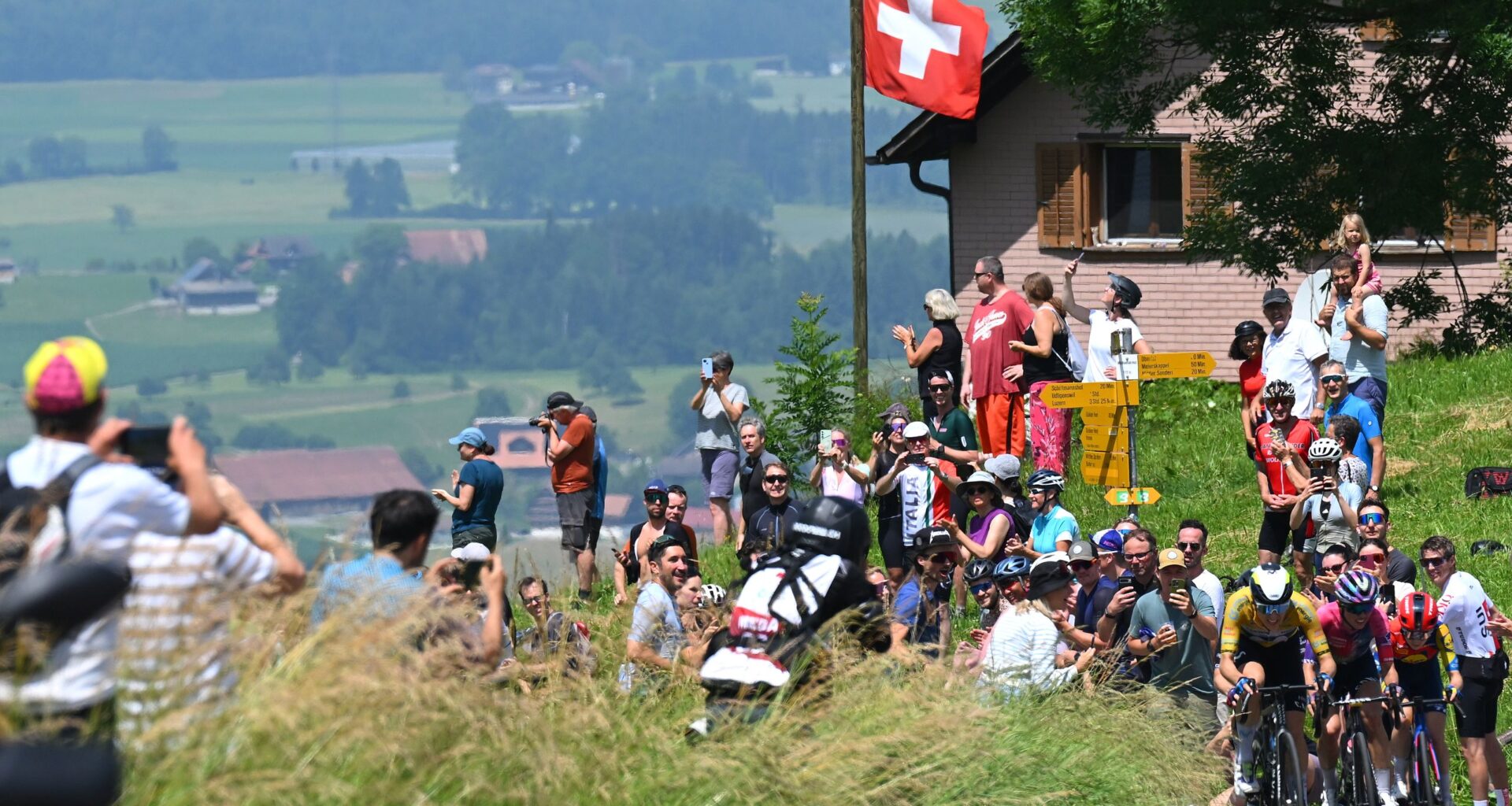 Tour de Suisse Women stage 1 LIVE: Challenging finale sets the tone for the week in opening stage