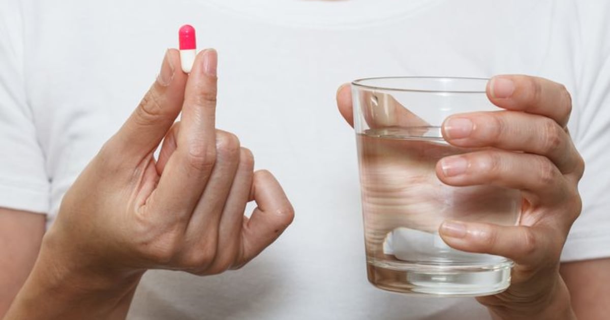 Researchers say it matters what liquid you take your pills with - CTV News