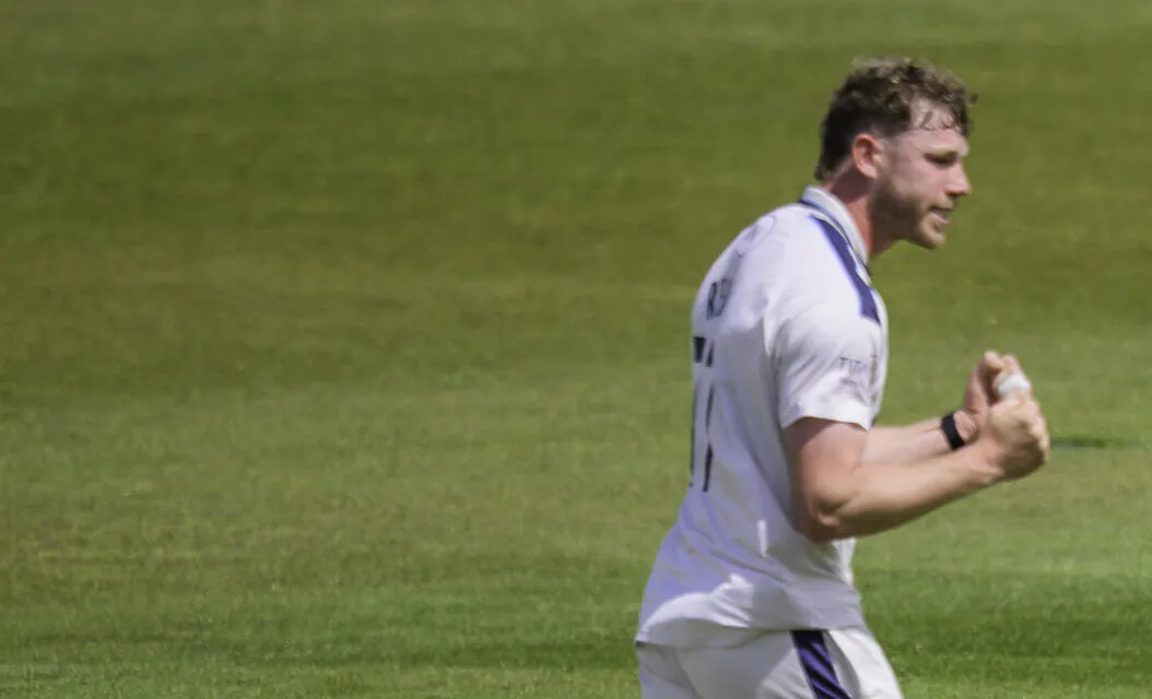 Live: Yorkshire Men v Warwickshire, Rothesay CC, Day One
