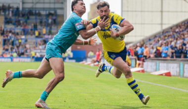 Warrington Wolves V Huddersfield Giants