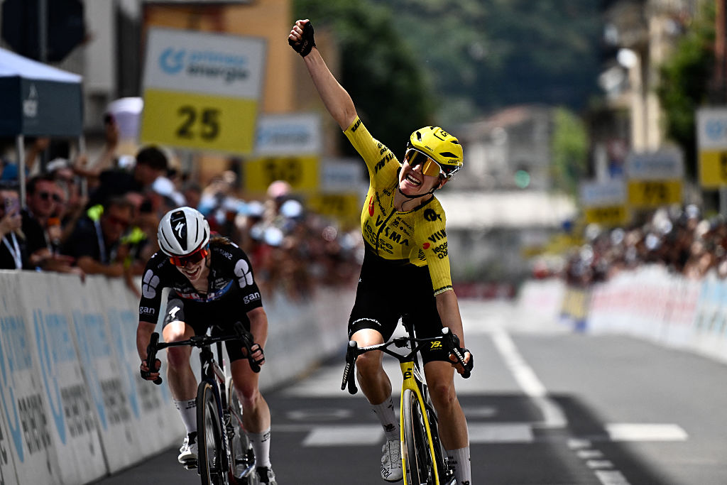 2026 Tour de Suisse Women stage 1: Femke de Vries wins