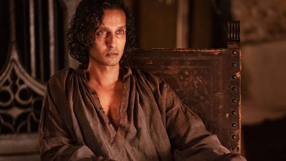 Armand (Assad Zaman) in flashback in the Interview with the Vampire season two episode No Pain.