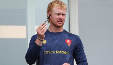 Jordan Cox Signs New Essex Deal
