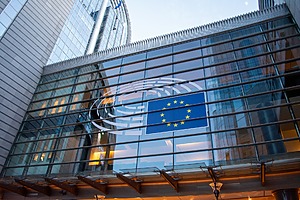 ESG news regarding Britain's new farming strategy, EU sustainable finance reforms, Stegra's €1.4 billion financing round for green steel, and China's 2030 non-fossil energy targets.