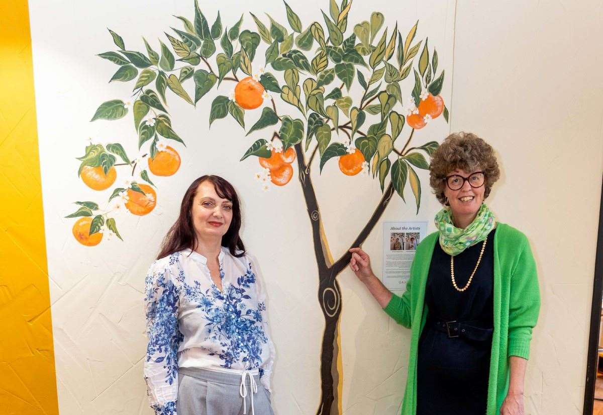 New town mural inside GAIL’s celebrates Newbury’s rich history of Michael Bond and Paddington