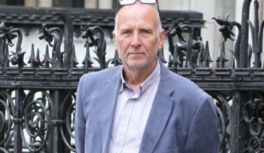Gary Pammen: Psychic poet ordered to pay £216k bill after losing fight with sister over inheritance