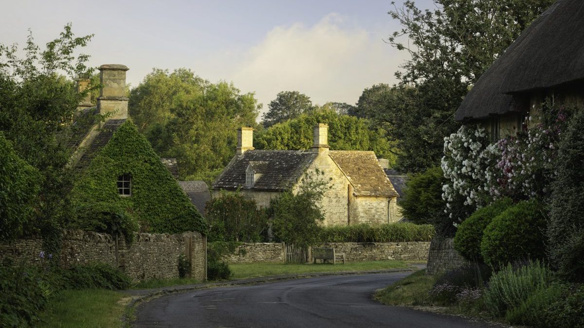 Taynton village near Burford, Cotswolds, England - stock photo