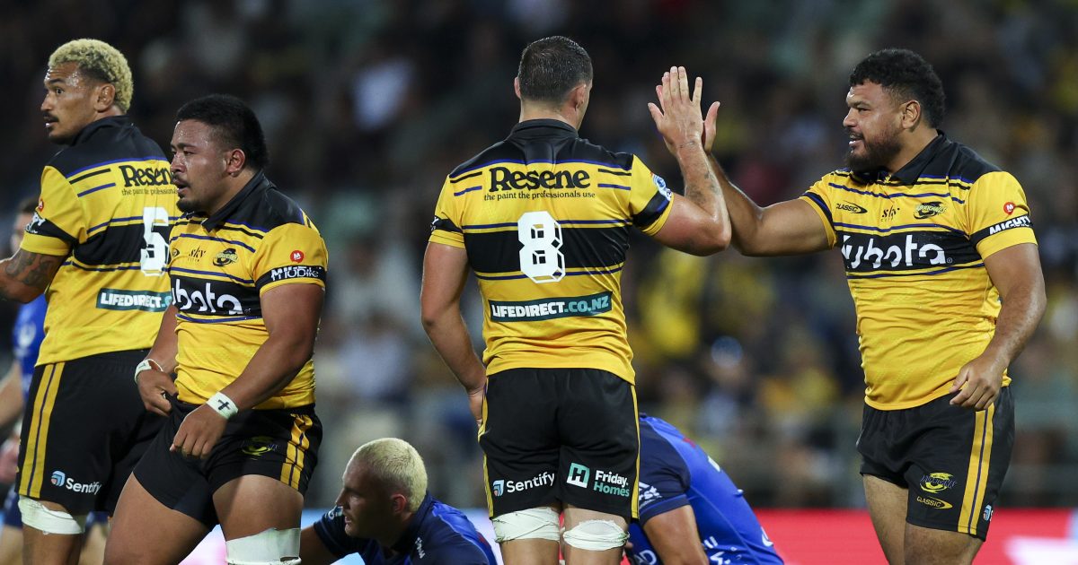 Hurricanes gain one and lose one for Super Rugby Pacific final