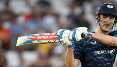 Live: Yorkshire's women precede Roses blockbuster